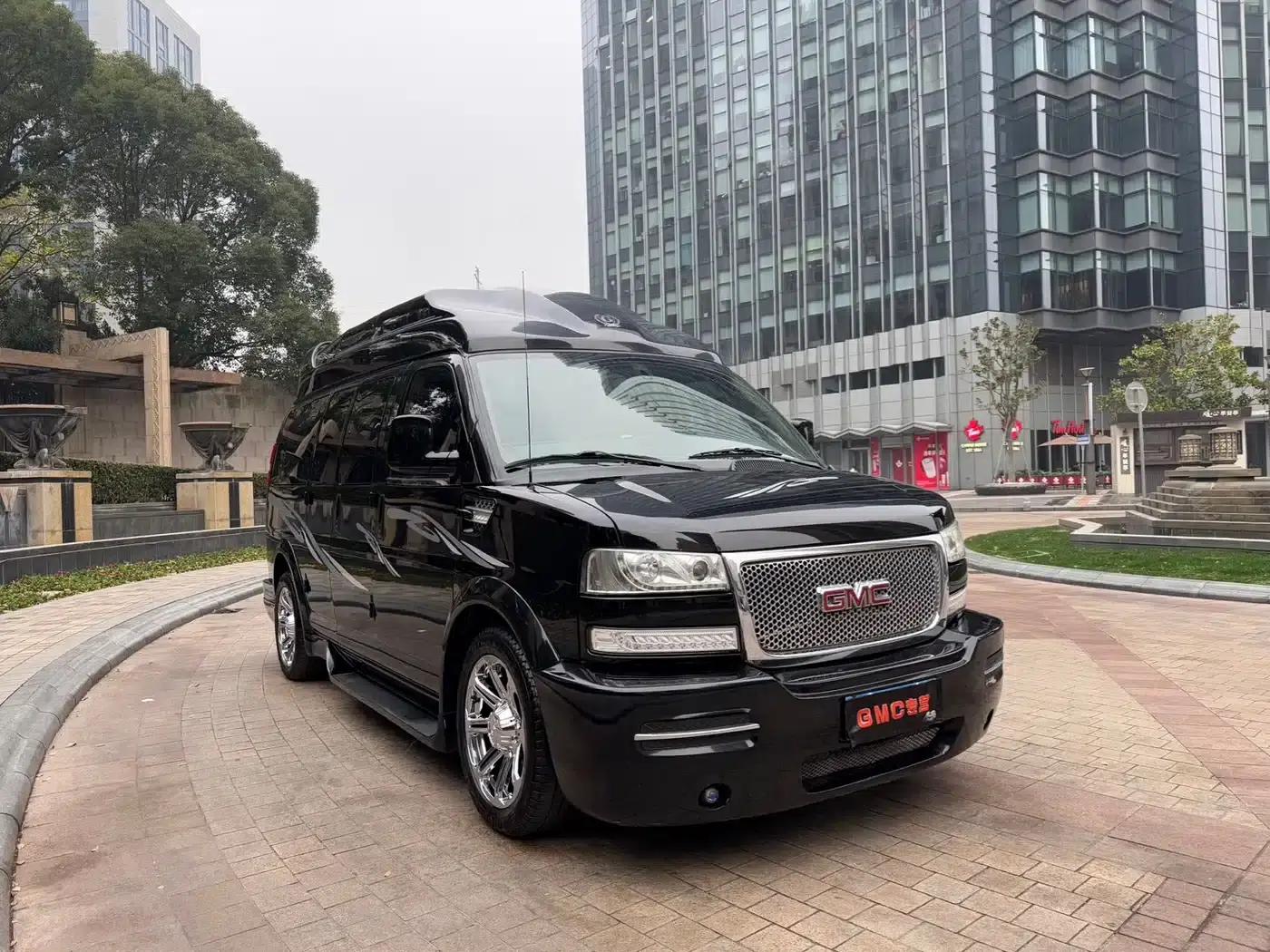 2017 SAVANA G660 Luxury Edition — миниатюра 3