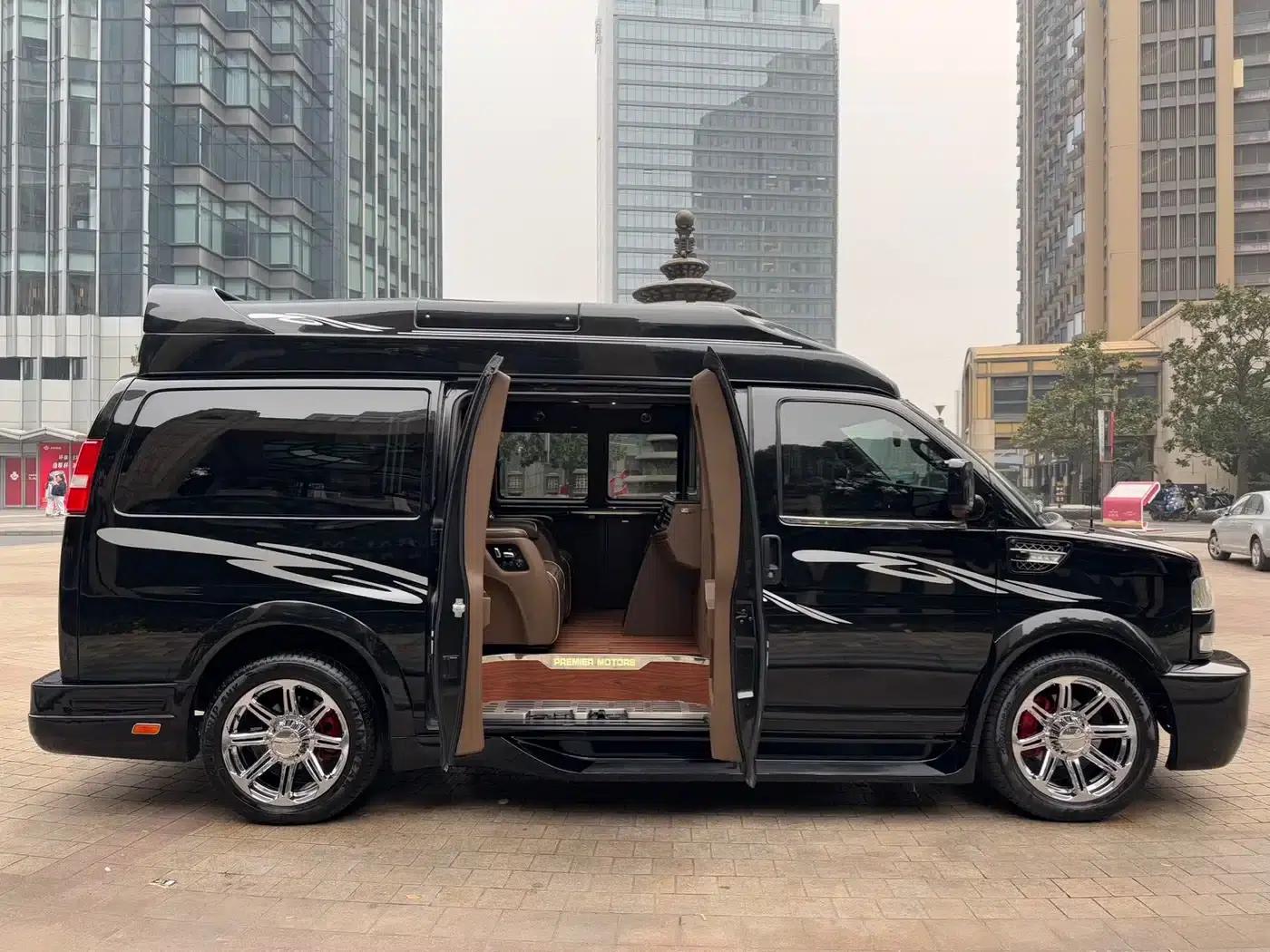 2017 SAVANA G660 Luxury Edition — миниатюра 8