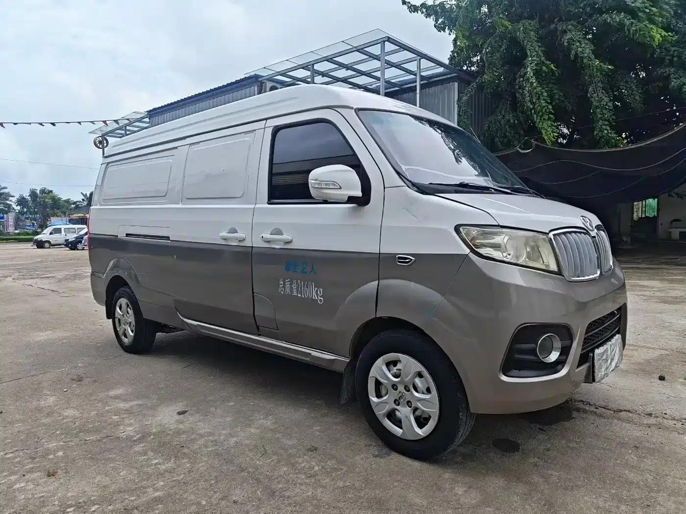 New Hiace X30L CNG 2018 Model 1.5L Premium Edition Natural Gas Van with Cargo Box SWFC15 — миниатюра 1
