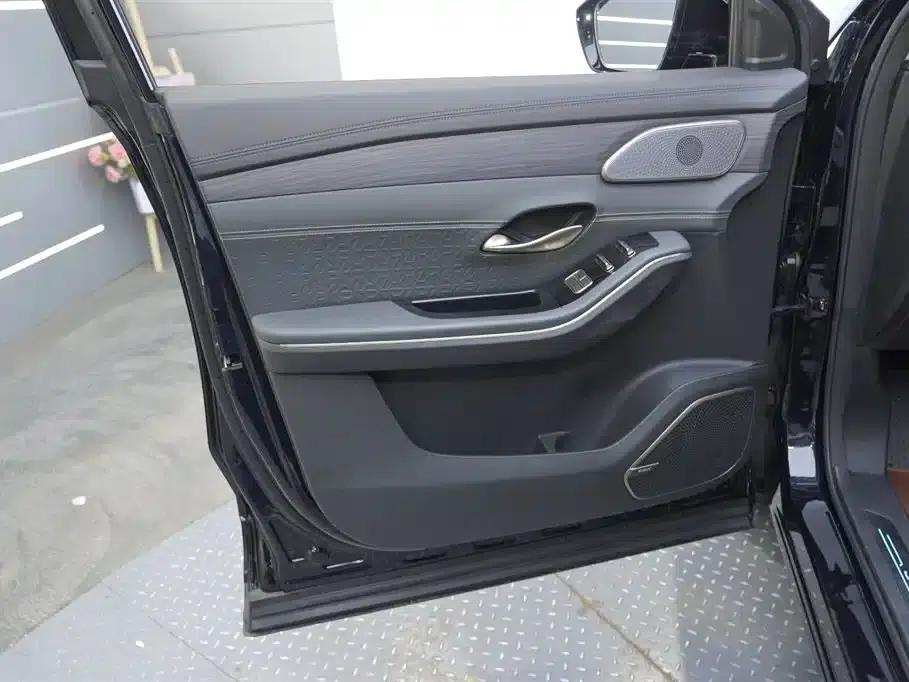 Jetour X90 PRO 2024 2.0T DCT Premium Edition 7-seater — миниатюра 17