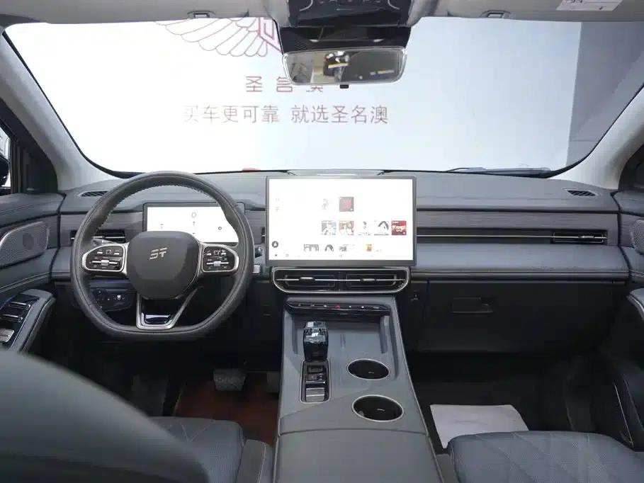 Jetour X90 PRO 2024 2.0T DCT Premium Edition 7-seater — миниатюра 9
