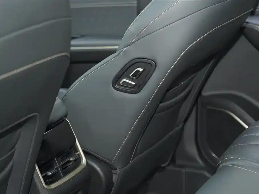 Jetour X90 PRO 2024 2.0T DCT Premium Edition 7-seater — миниатюра 10