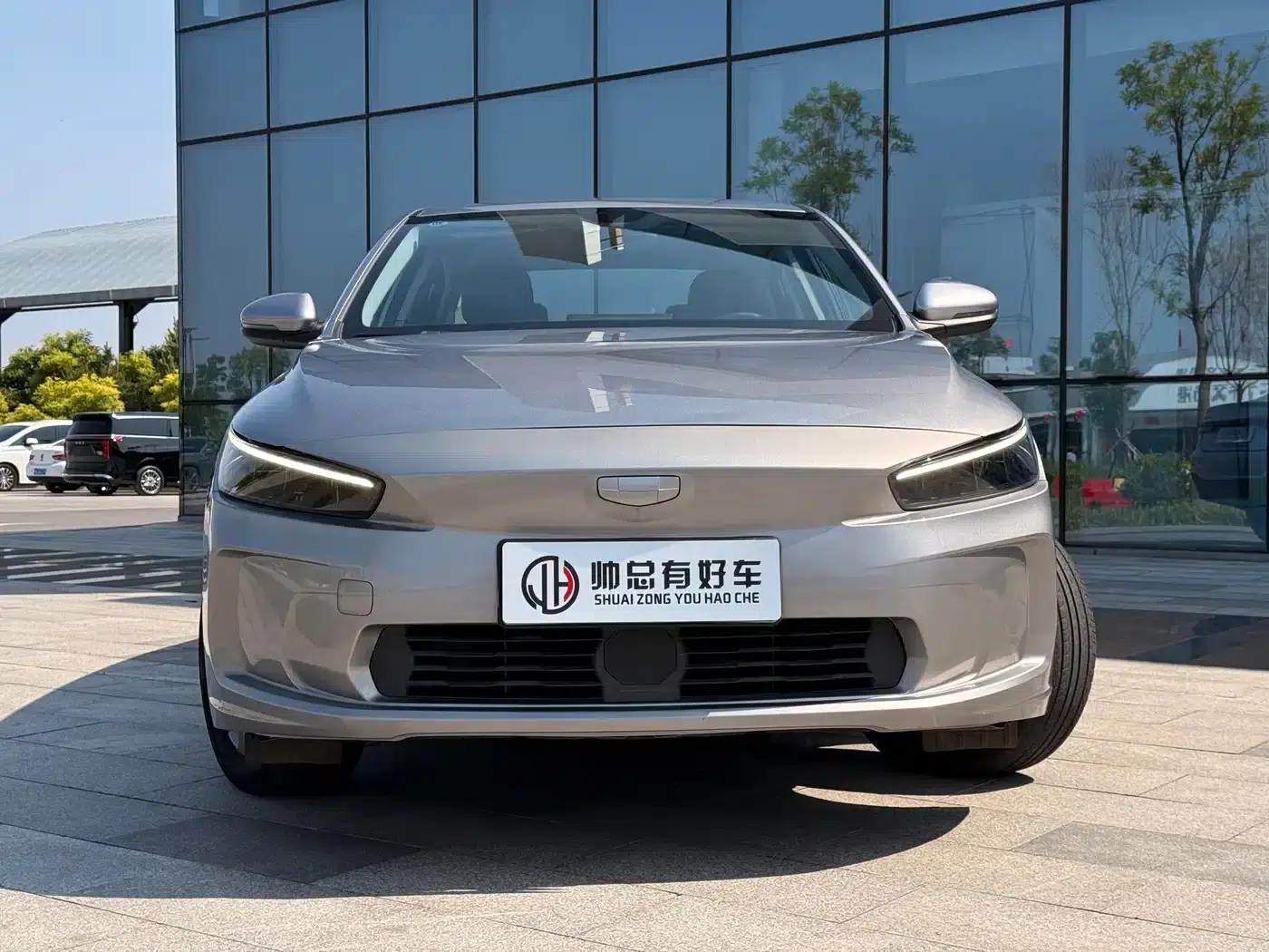 Geely Geometry A 2024 Model 410KM Travel Edition — миниатюра 2