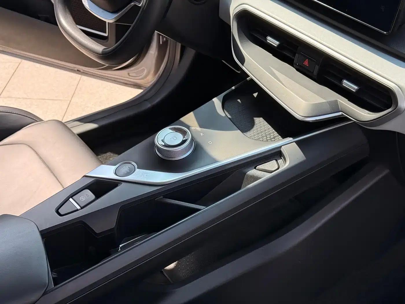 Geely Geometry A 2024 Model 410KM Travel Edition — миниатюра 13