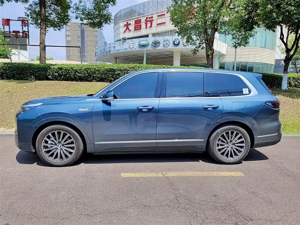 Galaxy M9 2025 230km/h 2WD Explorer Edition — миниатюра 3