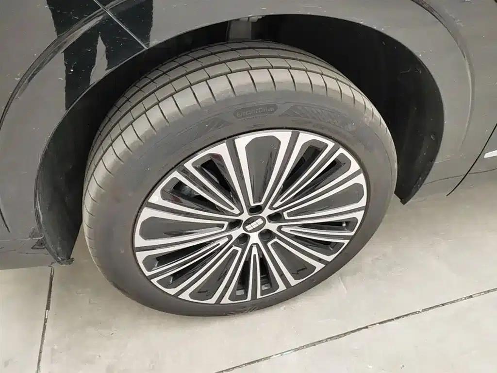 Galaxy M9 2025 210km/h AWD Navigator Edition — миниатюра 23