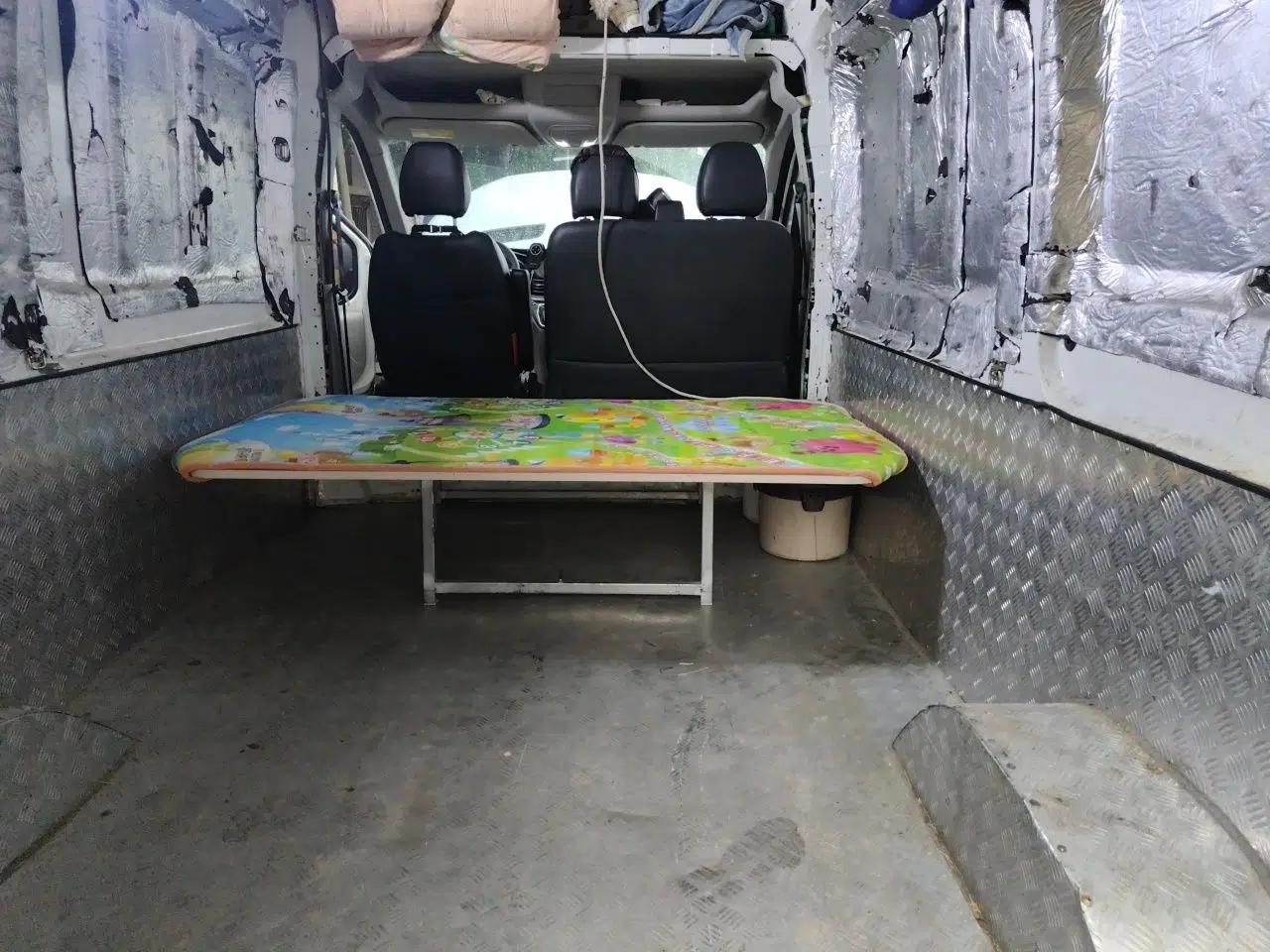 Used SAIC MAXUS Xintu V90 2022 2.0T Manual VAN Rear-Drive Long Wheelbase High Roof Single Rear Tire 3-Seater — миниатюра 17