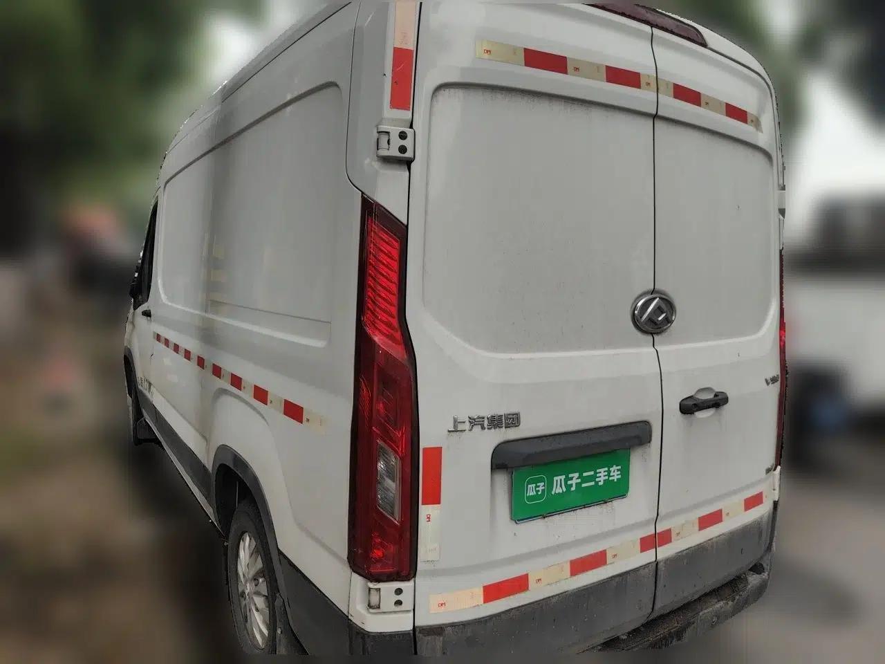 Used SAIC MAXUS Xintu V90 2022 2.0T Manual VAN Rear-Drive Long Wheelbase High Roof Single Rear Tire 3-Seater — миниатюра 4