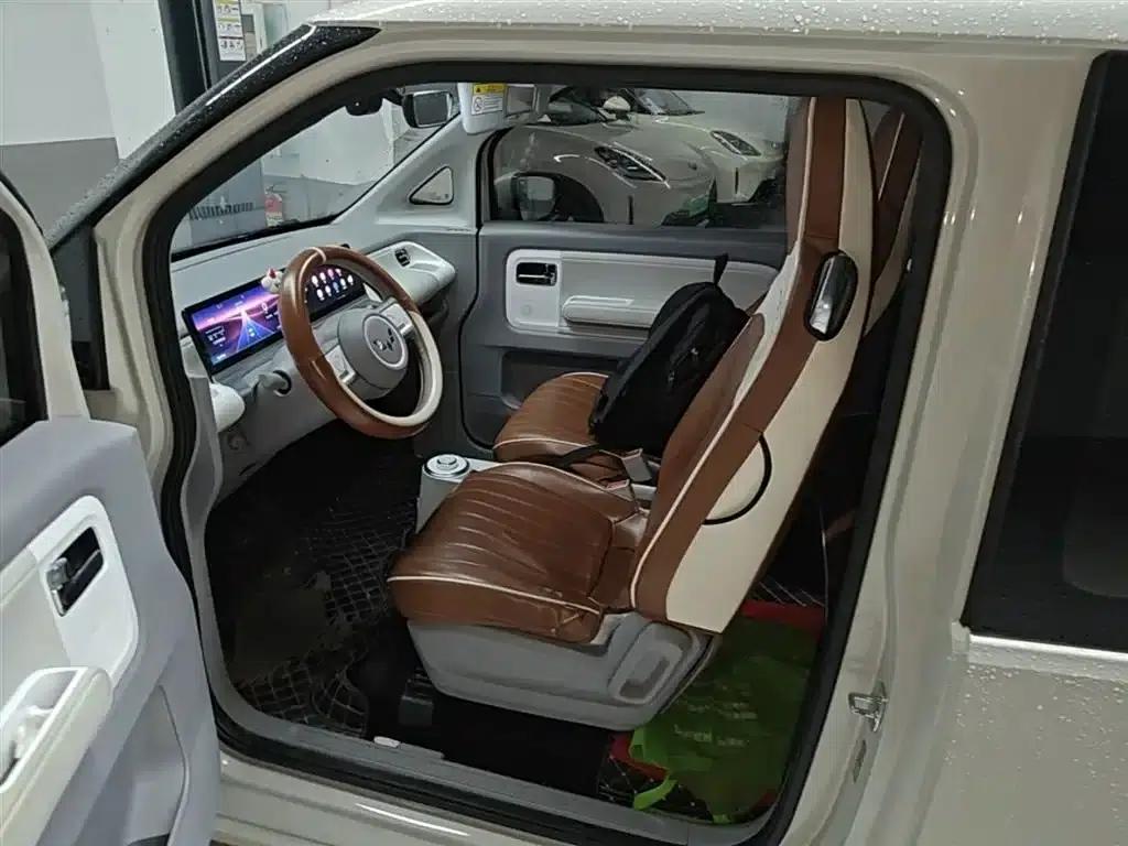 Wuling Air ev Clear Sky 2023 Model, Four-Seat - Advanced Edition — миниатюра 15