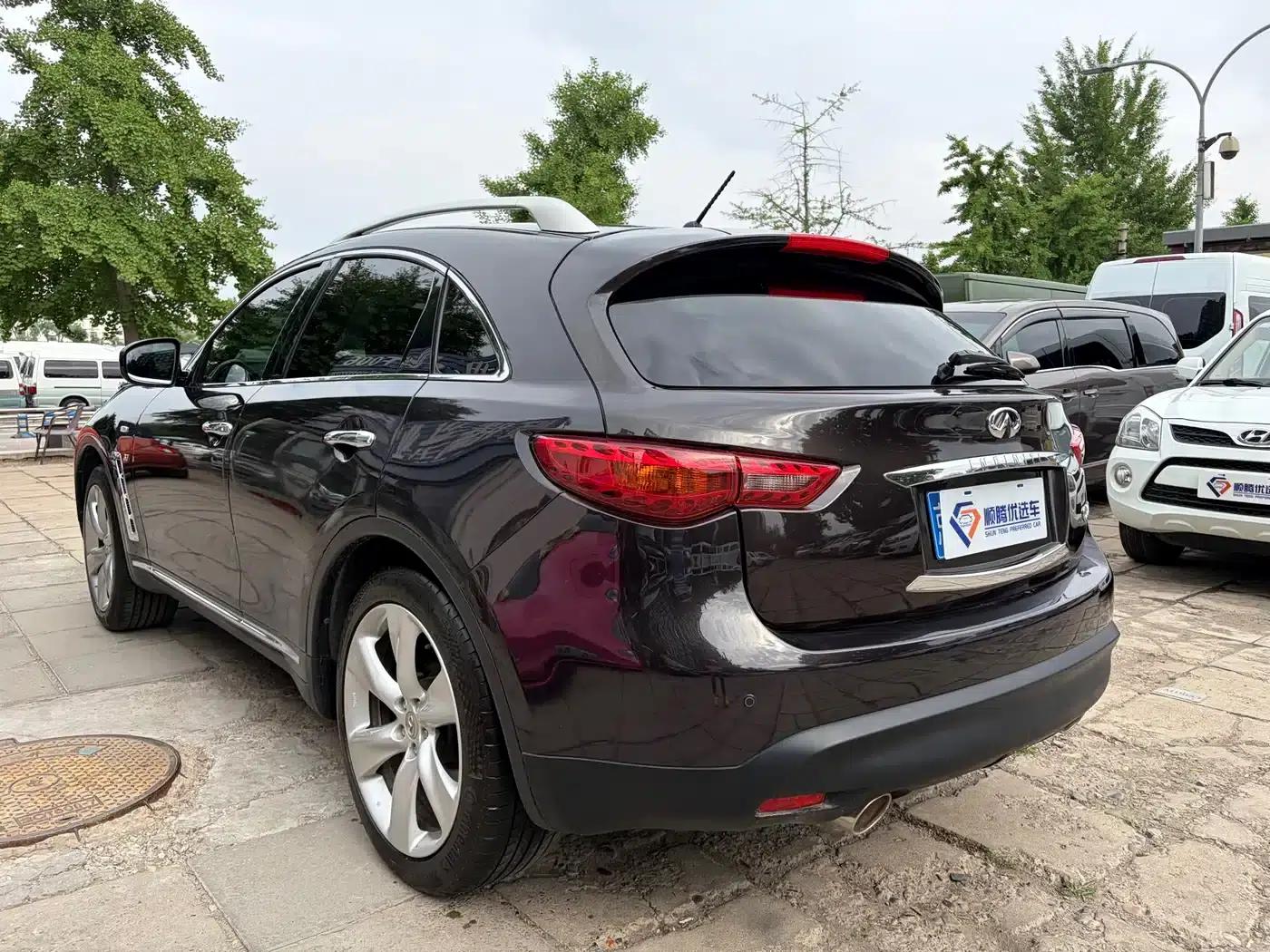 Infiniti QX70 2013 3.7L Standard Edition — миниатюра 6