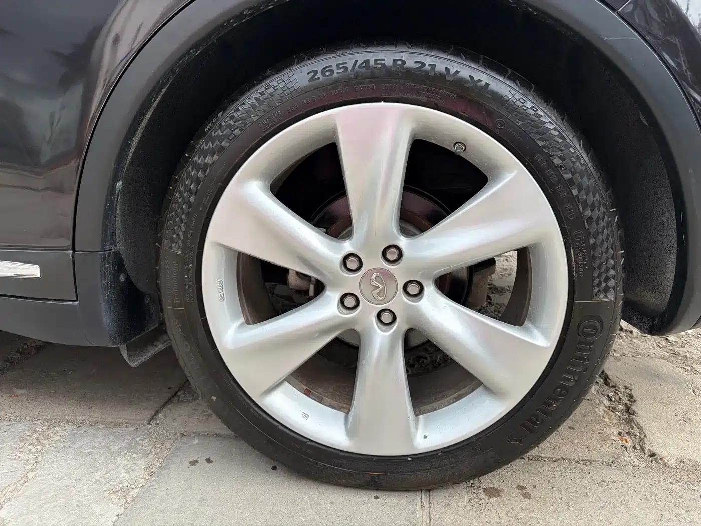 Infiniti QX70 2013 3.7L Standard Edition — миниатюра 7