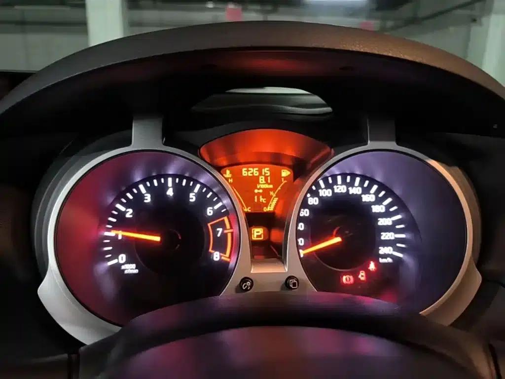 Infiniti ESQ 2014 1.6L Sporty Edition — миниатюра 12