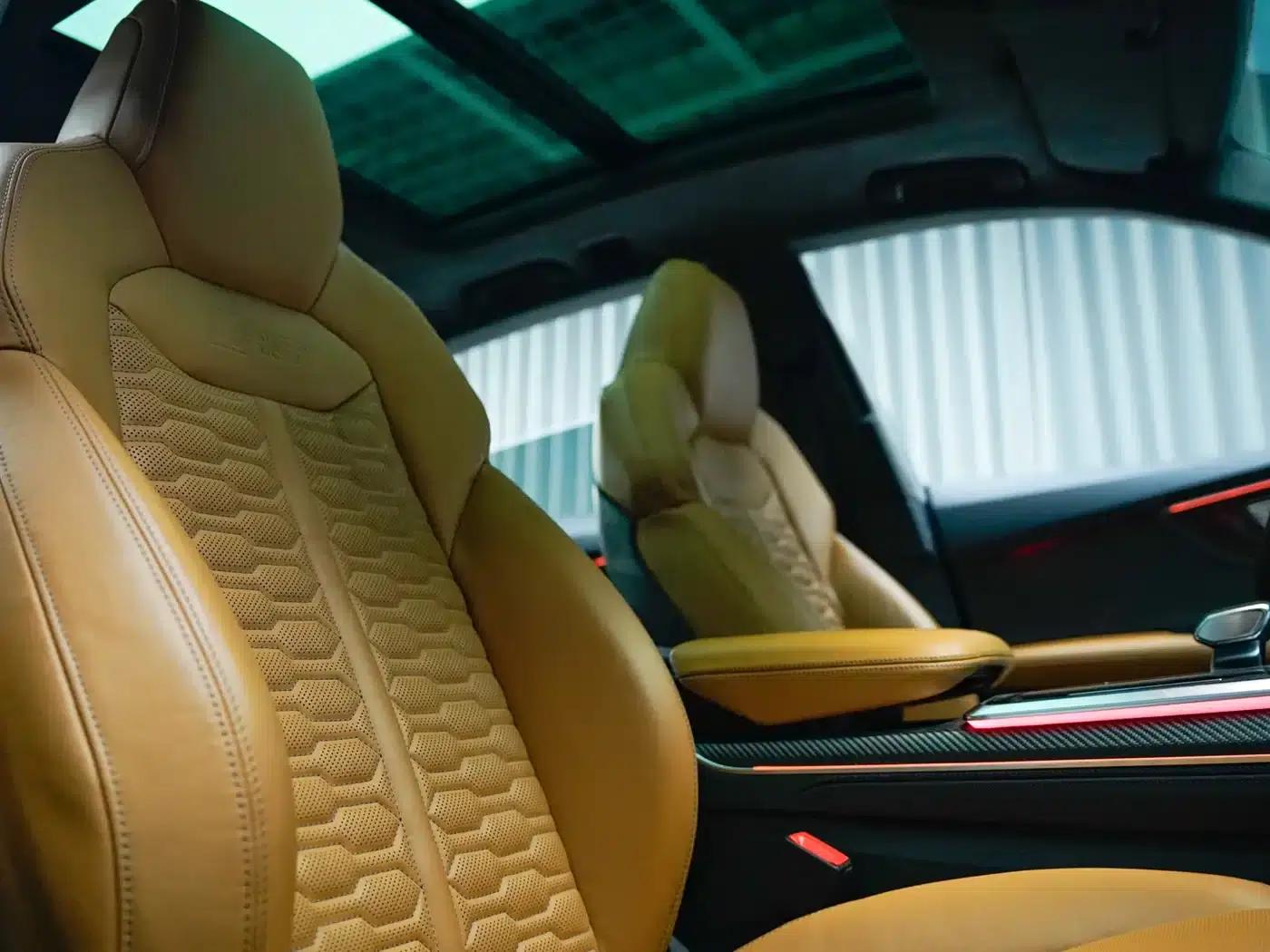 2022 Audi RS Q8 4.0T — миниатюра 14