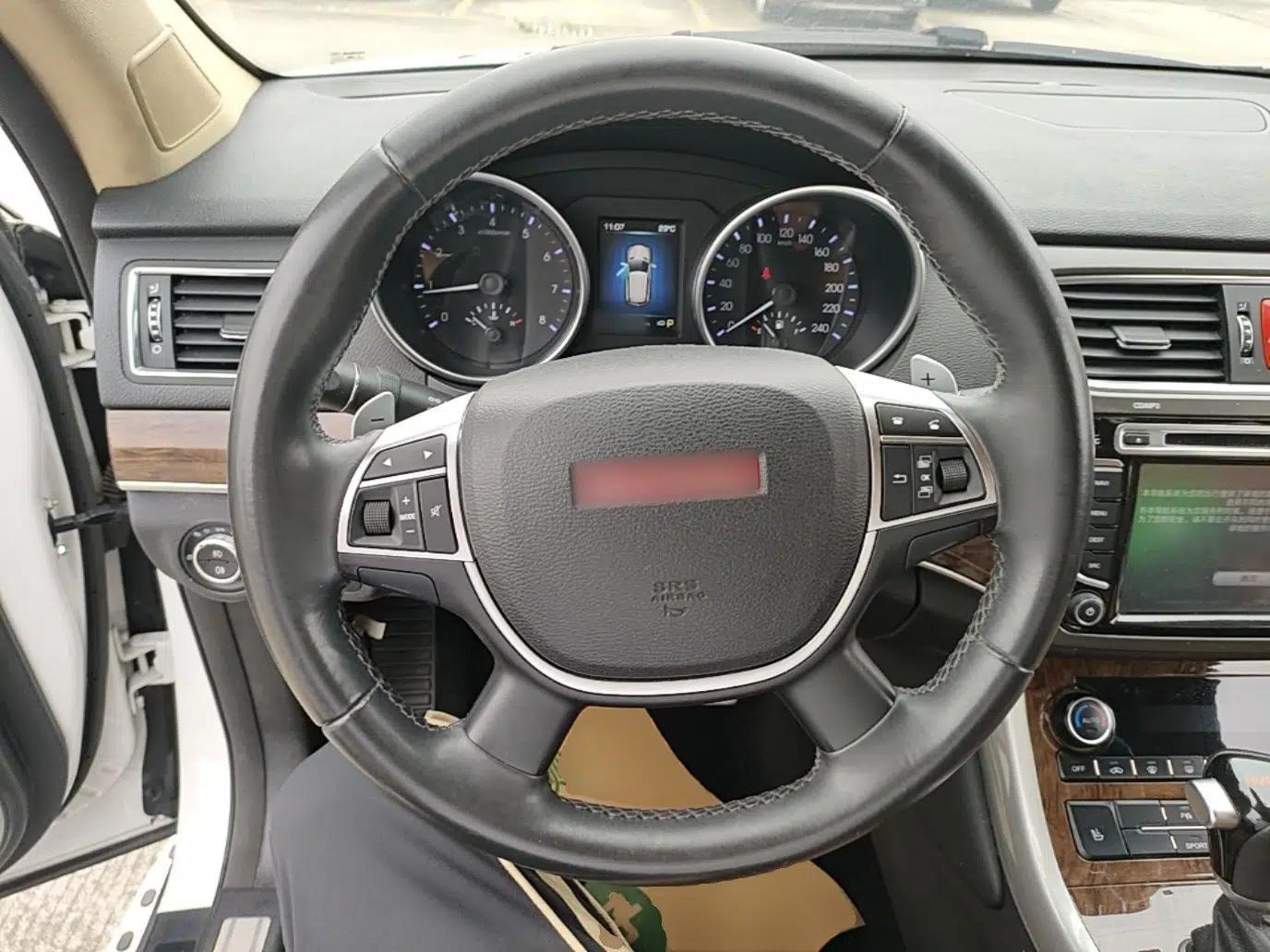 Used Haval H8 2015 2.0T Two-Wheel-Drive Luxury Version — миниатюра 13