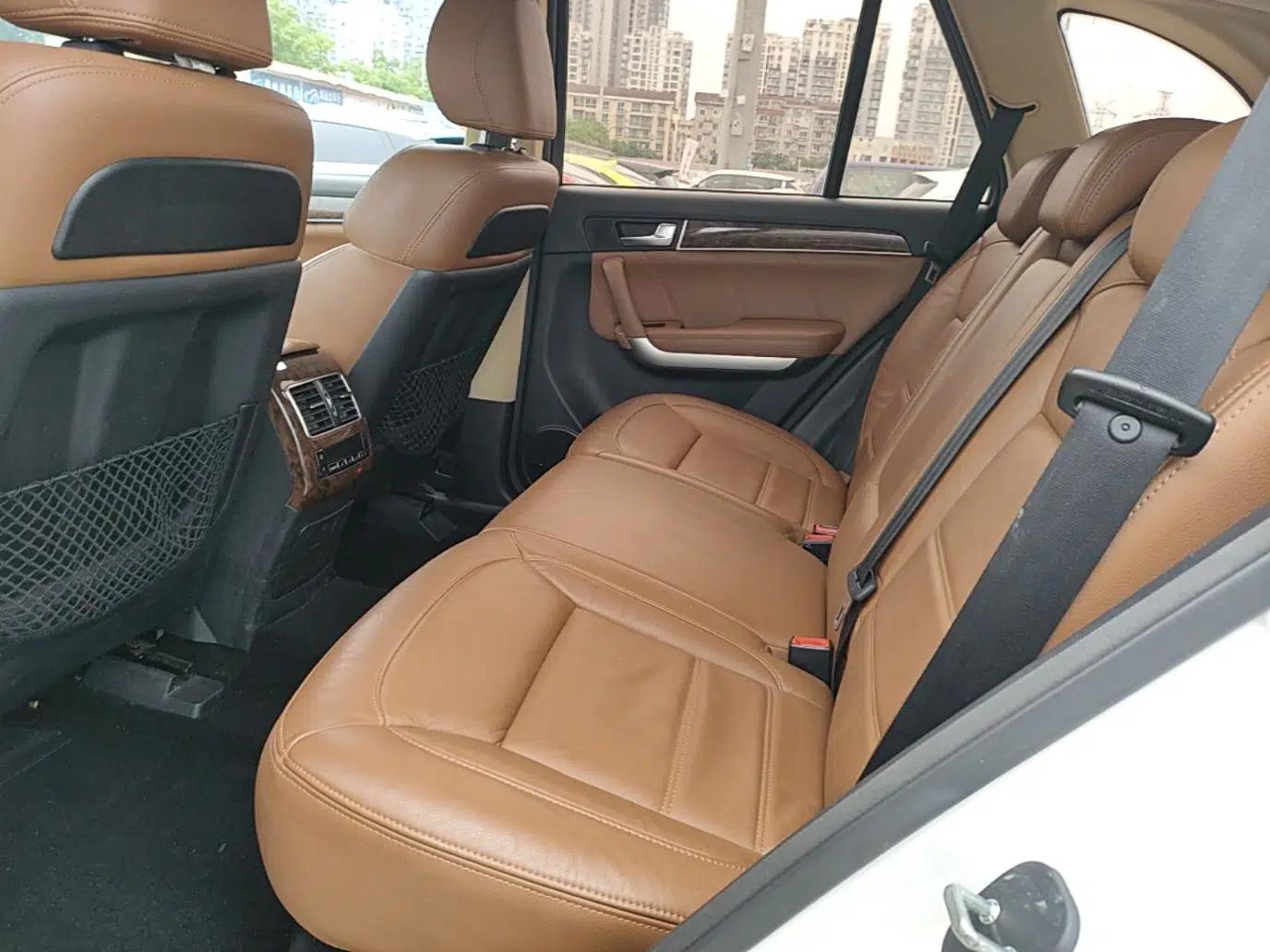 Used Haval H8 2015 2.0T Two-Wheel-Drive Luxury Version — миниатюра 20