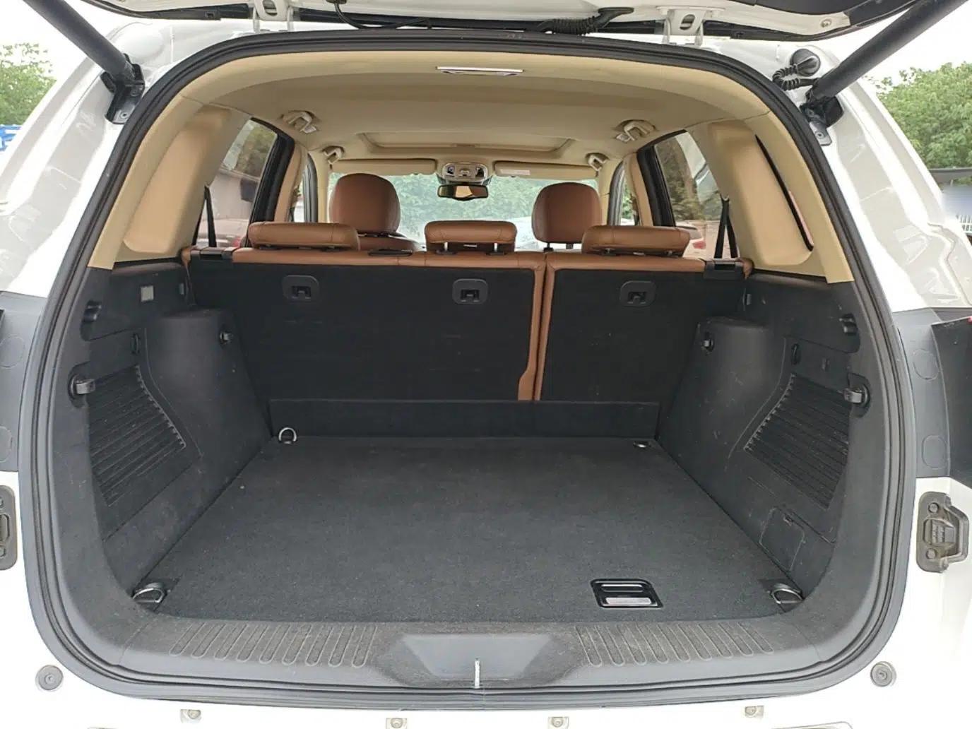 Used Haval H8 2015 2.0T Two-Wheel-Drive Luxury Version — миниатюра 22