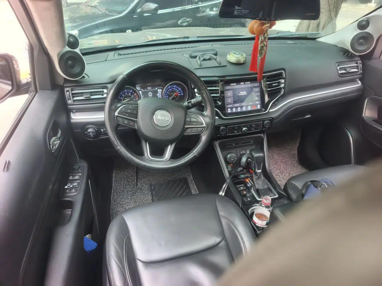Used Jeep Commander 2018 2.0T Four-Wheel Drive Prestige Edition China V — миниатюра 10