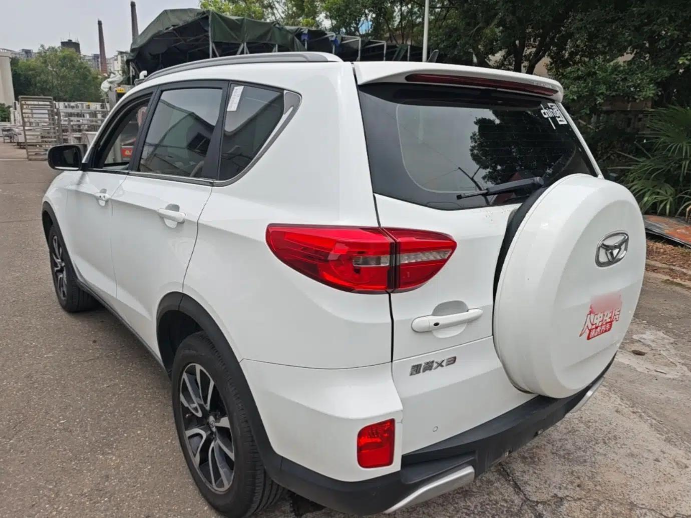Used Cowin X3 2016 1.6L Manual Enthusiast Edition — миниатюра 4