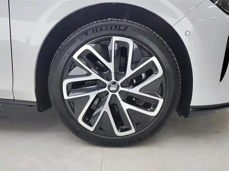 Baojun Enjoy 2025 Plug-in Hybrid 140km/h Special Edition — миниатюра 6