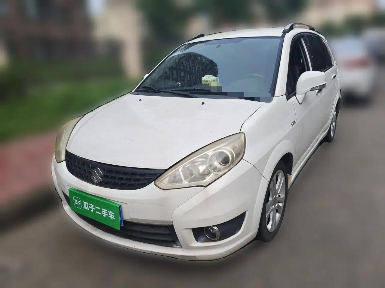 Used Suzuki Liana A6 2015 Hatchback 1.5L Automatic Ideal Model — миниатюра 1