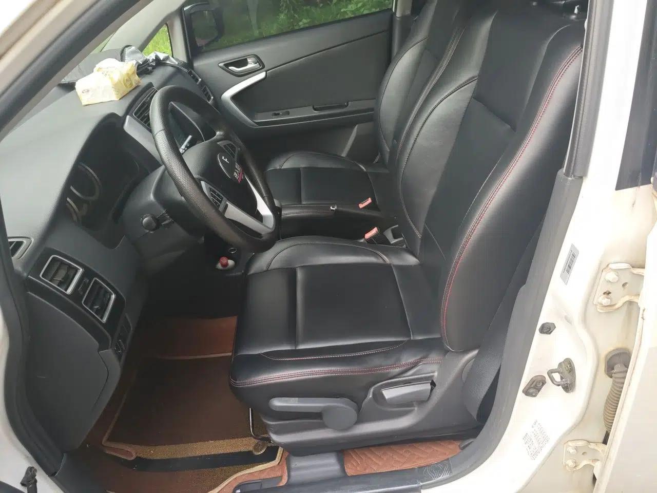 Used Suzuki Liana A6 2015 Hatchback 1.5L Automatic Ideal Model — миниатюра 15