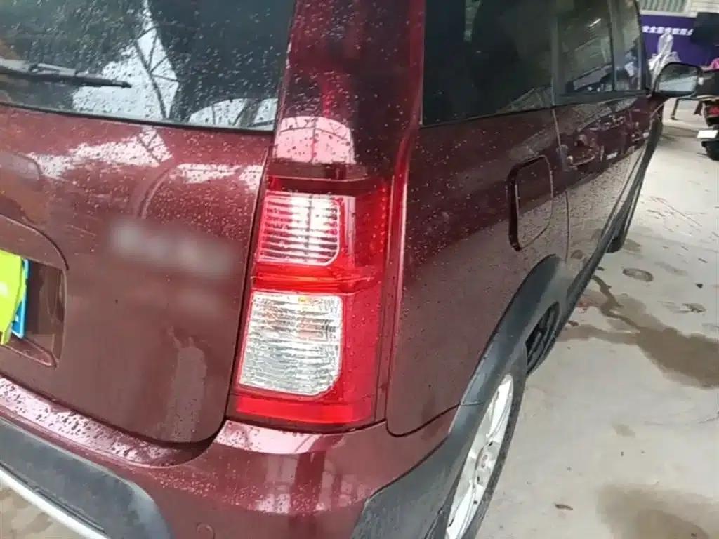 Jingyi X3 2015 1.5L Comfort Model — миниатюра 8