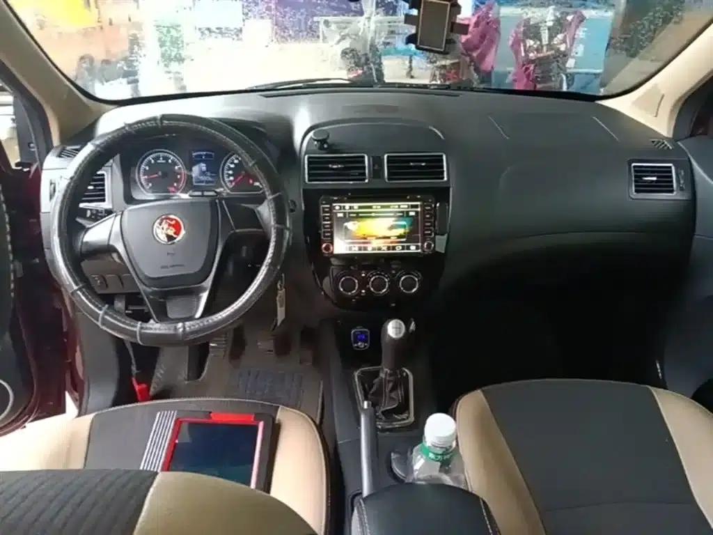 Jingyi X3 2015 1.5L Comfort Model — миниатюра 10