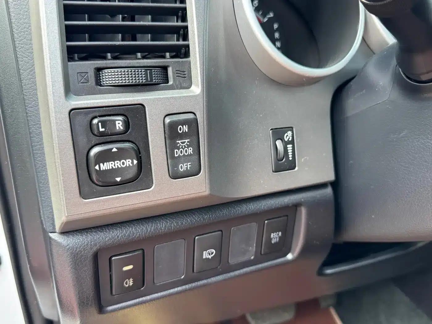 Sequoia 2010 5.7 Platinum Edition — миниатюра 20