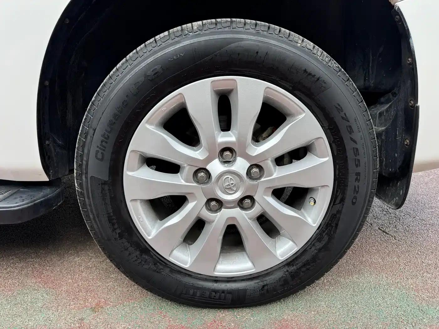 Sequoia 2010 5.7 Platinum Edition — миниатюра 27