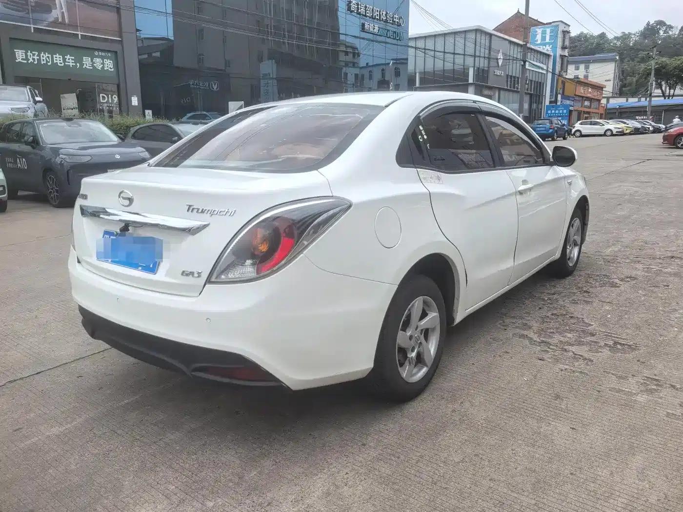 Trumpchi GA3 2013 1.6L Manual Elite Edition — миниатюра 9