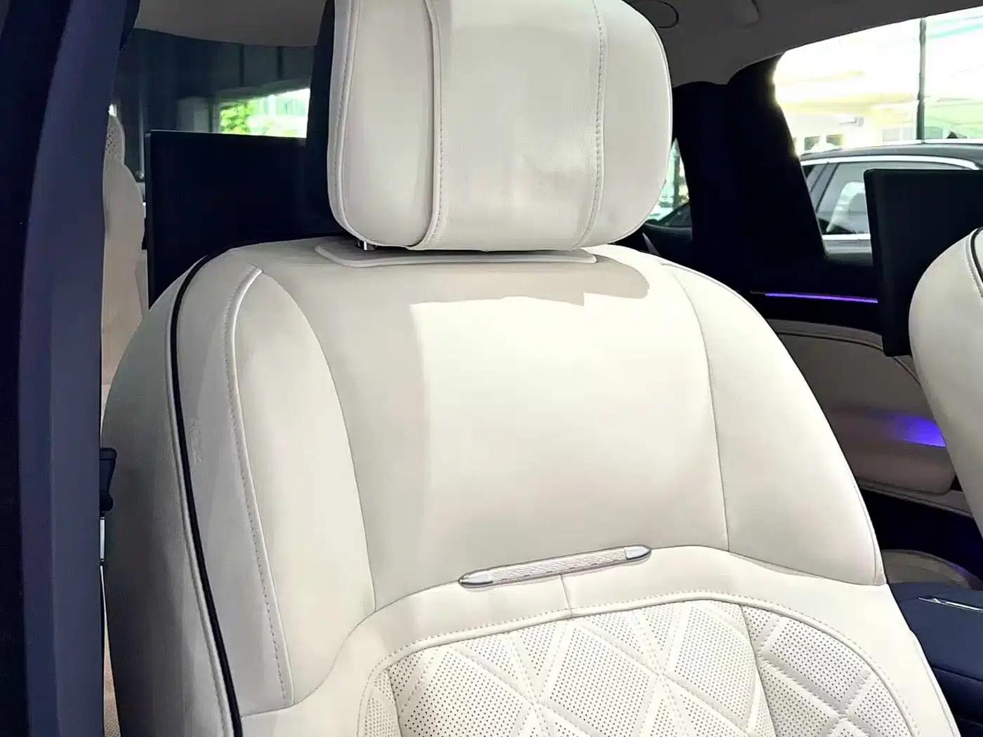 Hongqi Golden Sunflower Elegant 2024 Model 4.0T V8 — миниатюра 33