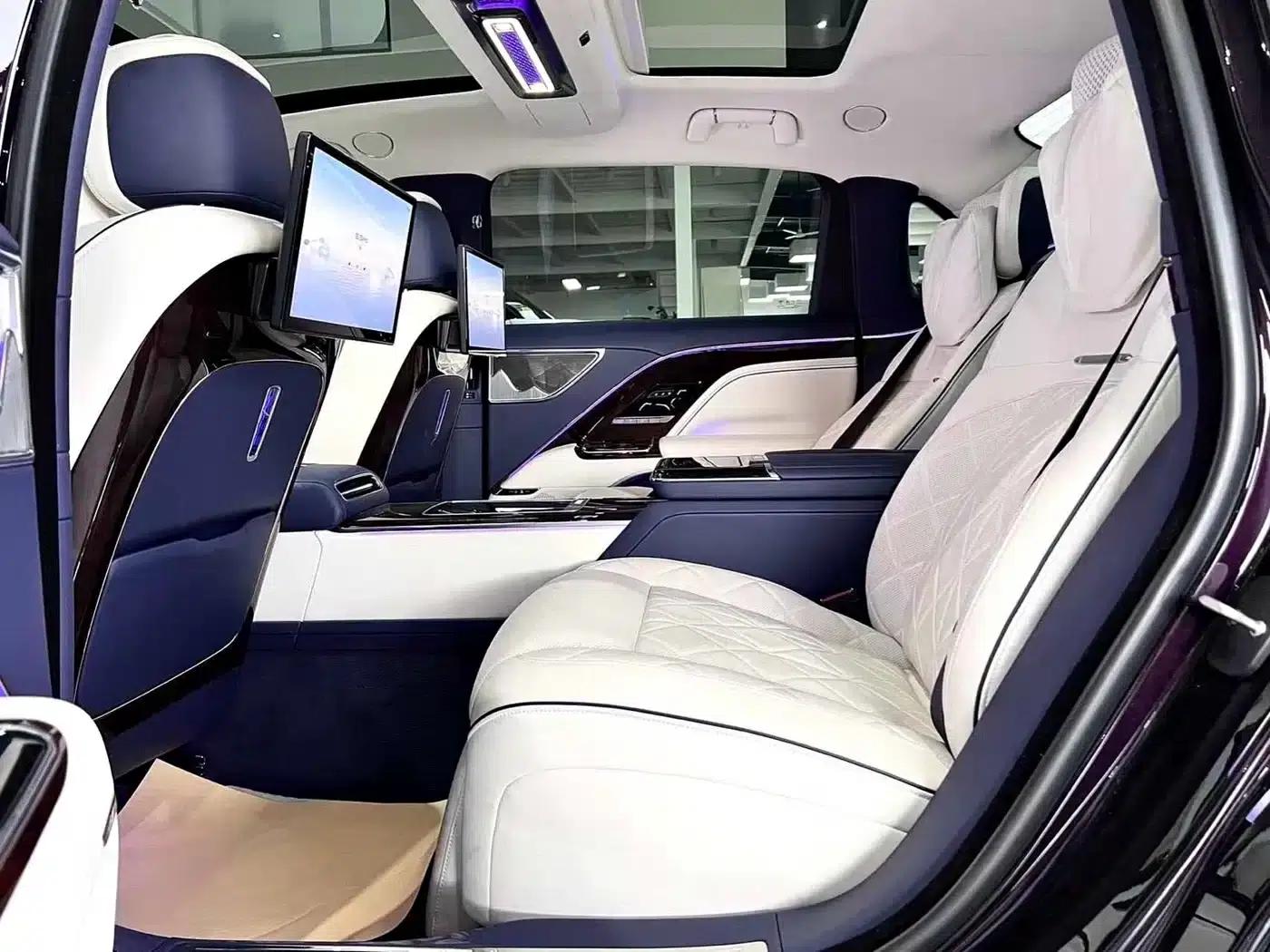 Hongqi Golden Sunflower Elegant 2024 Model 4.0T V8 — миниатюра 40