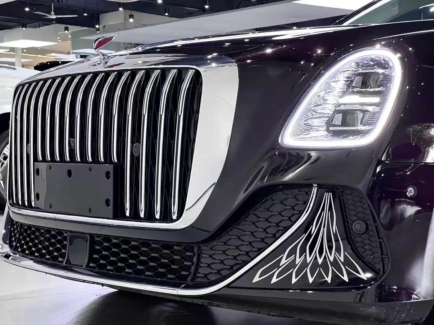 Hongqi Golden Sunflower Elegant 2024 Model 4.0T V8 — миниатюра 9