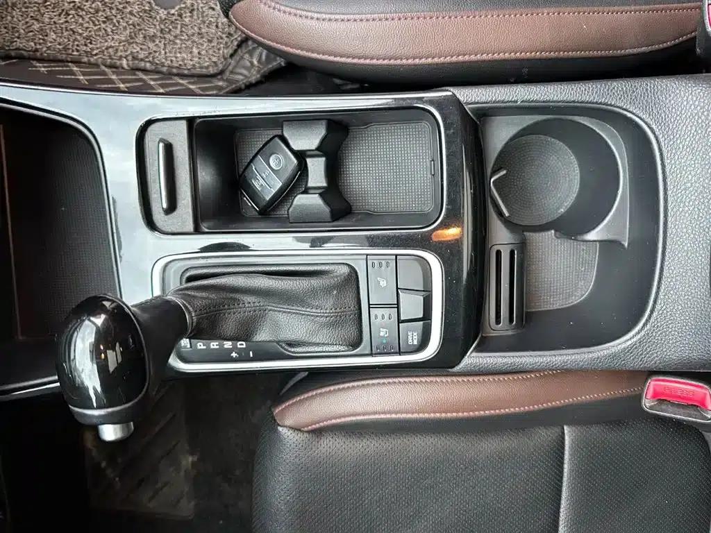 Kia K5 2017 1.8L Automatic DLX — миниатюра 23