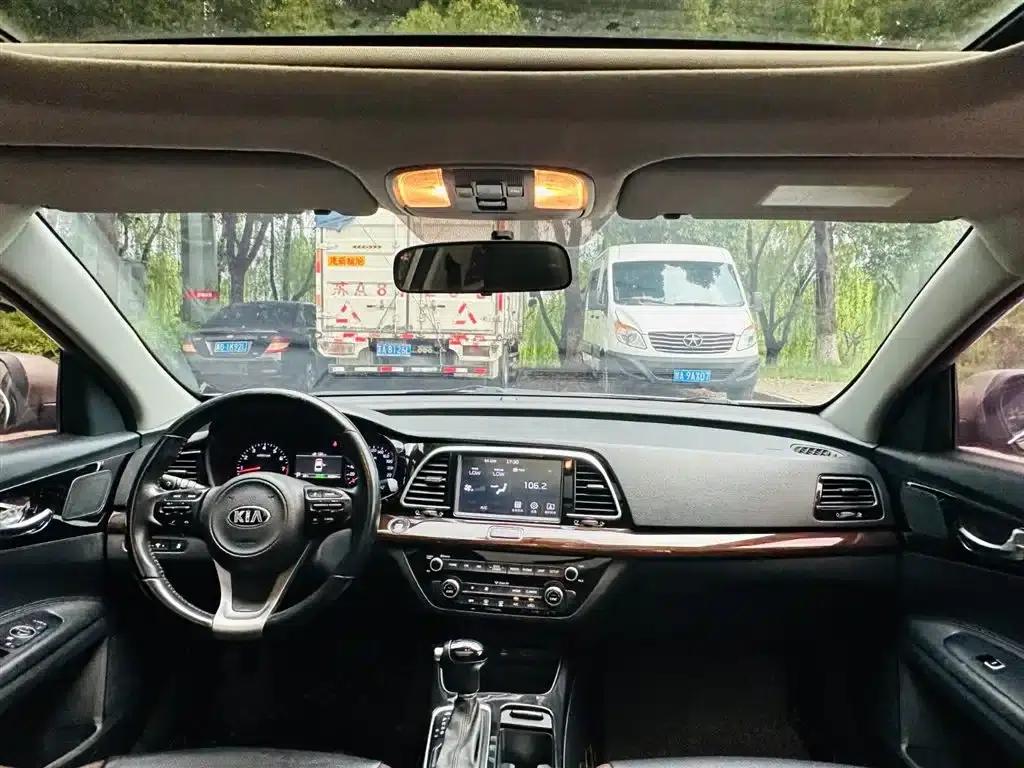 Kia K5 2017 1.8L Automatic DLX — миниатюра 8
