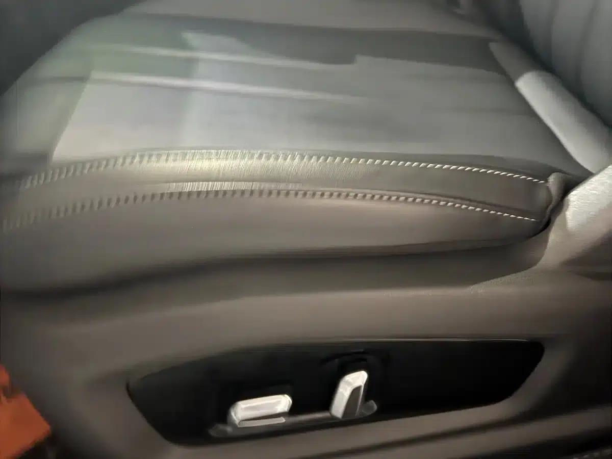 Explore 06 2024 Urban Edition 1.6T 2WD Luxury — миниатюра 13
