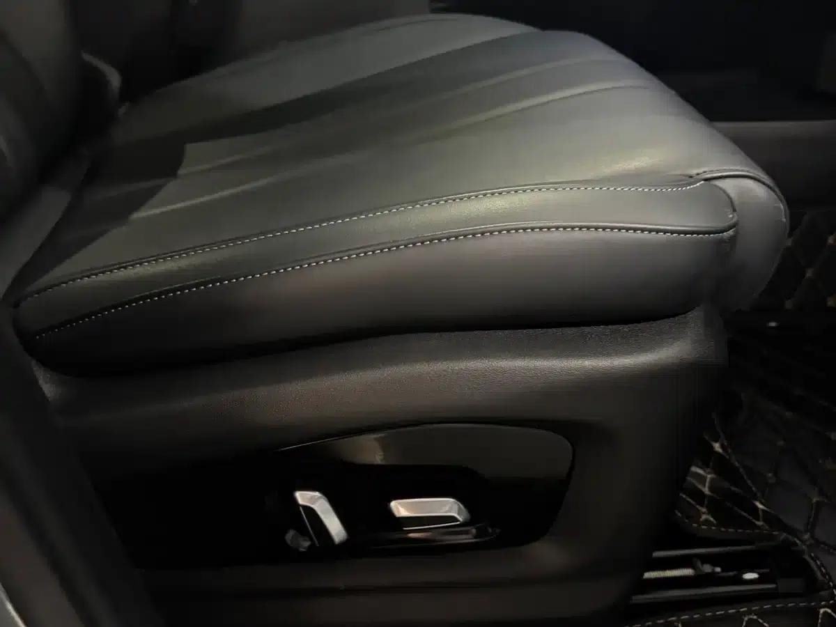 Explore 06 2024 Urban Edition 1.6T 2WD Luxury — миниатюра 25