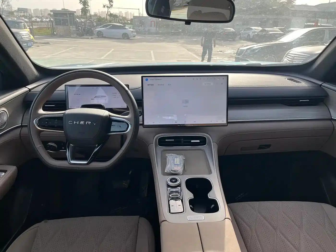 Chery Tiggo 8 PLUS C-DM 2025 1.5T 116km/h Premium 5-seater — миниатюра 4