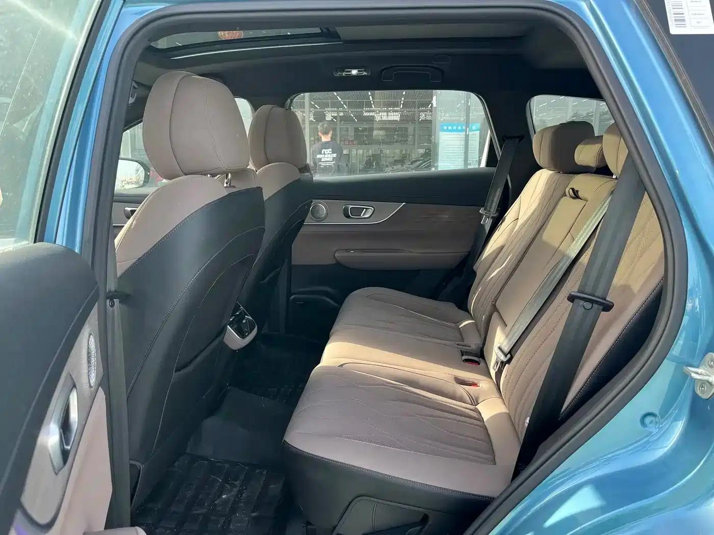 Chery Tiggo 8 PLUS C-DM 2025 1.5T 116km/h Premium 5-seater — миниатюра 5