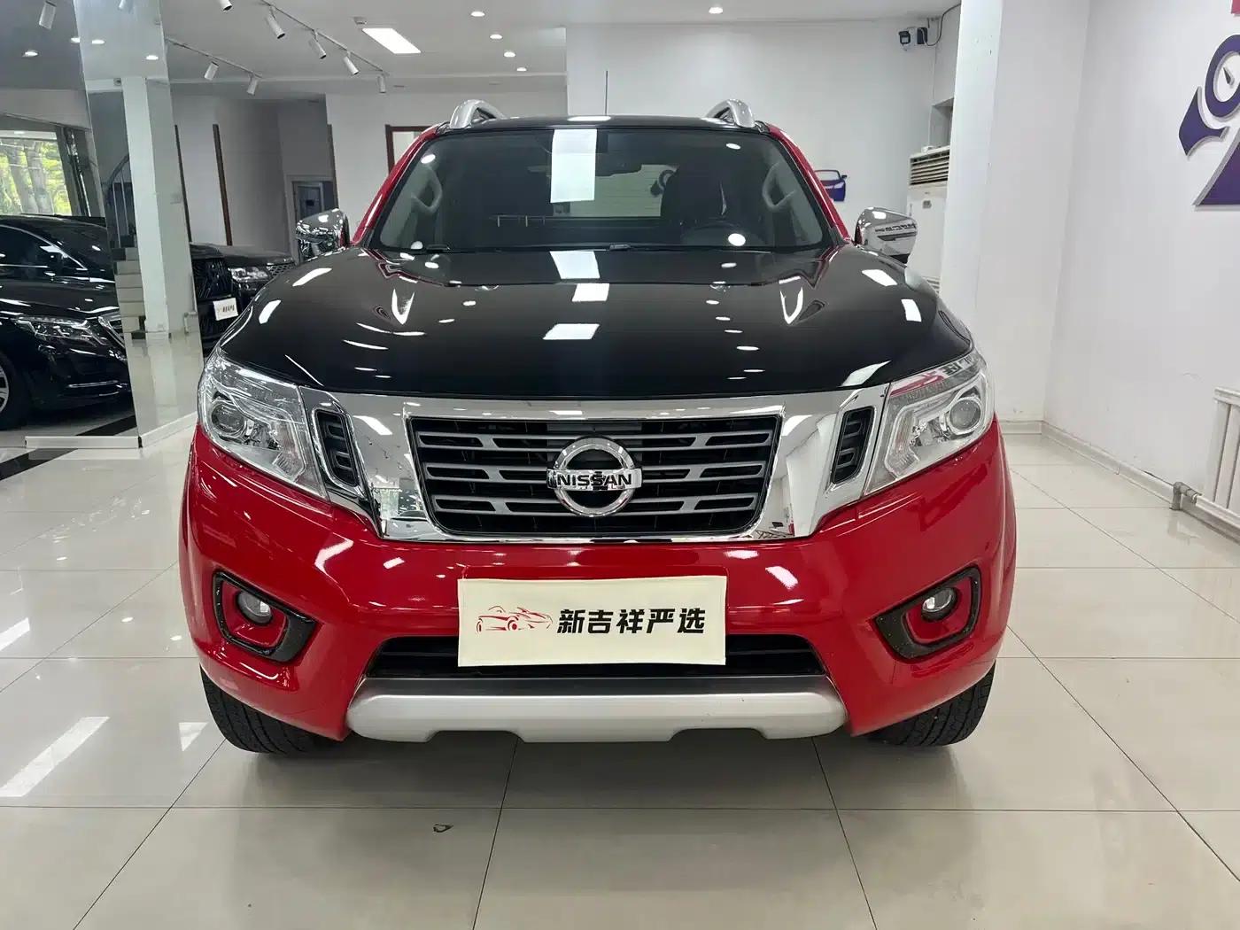 2021 Navara 2.5L Automatic 4WD Premium QR25 — миниатюра 2