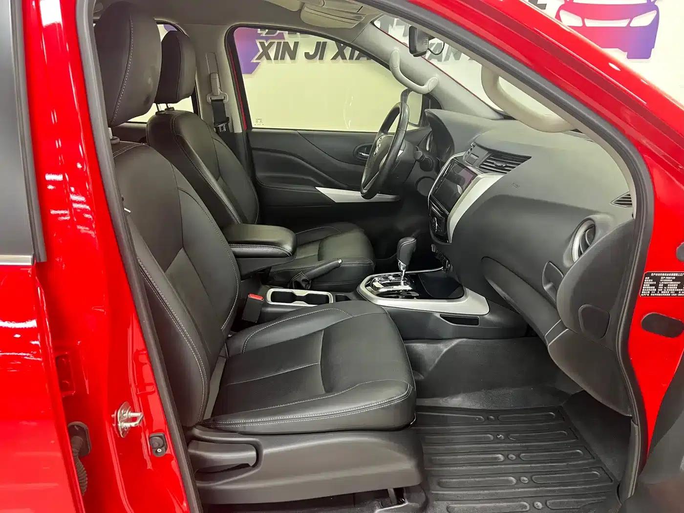 2021 Navara 2.5L Automatic 4WD Premium QR25 — миниатюра 10