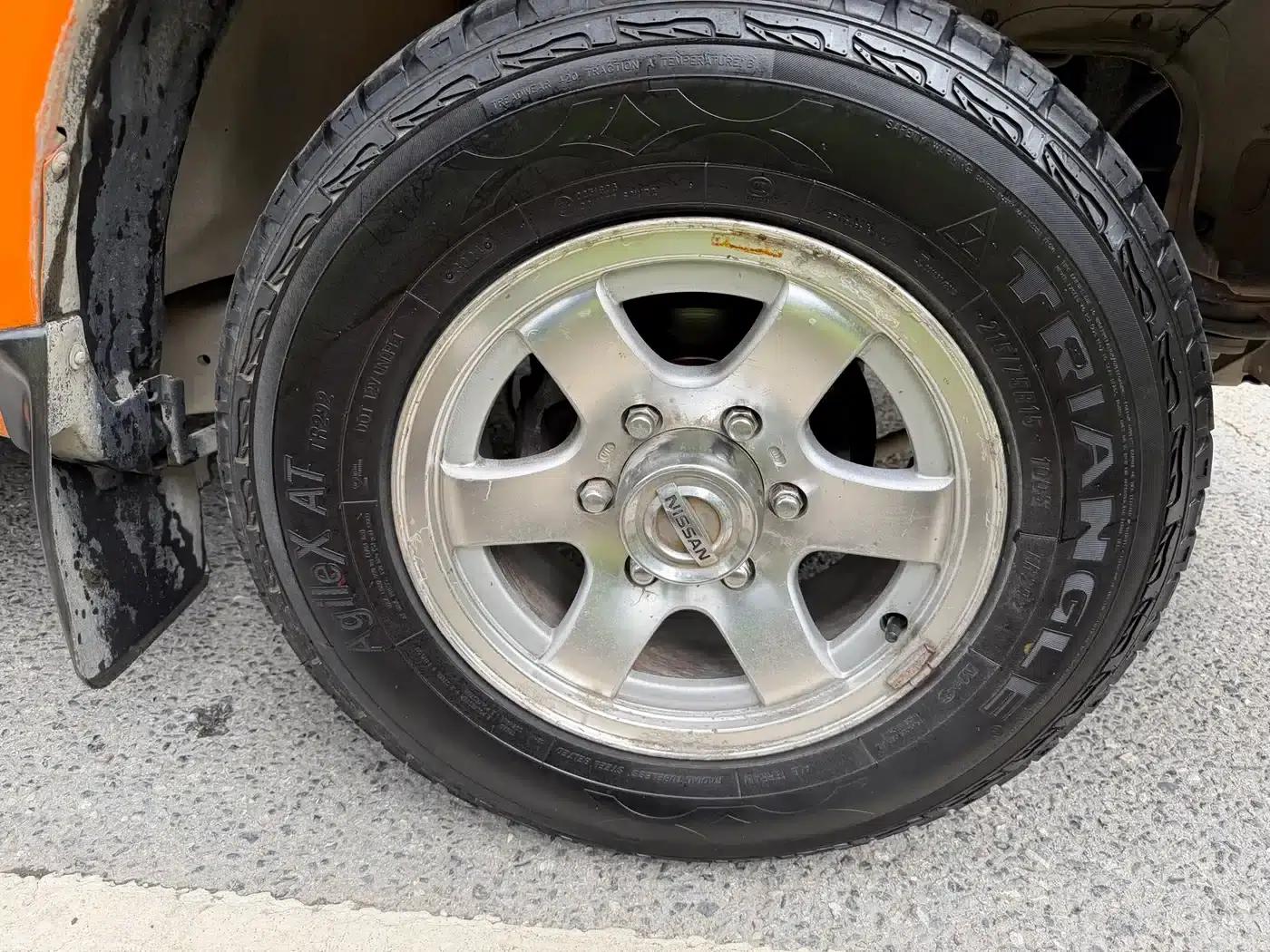 2013 Nissan ZN Van 2.4L 2WD Luxury 5-Seater — миниатюра 14
