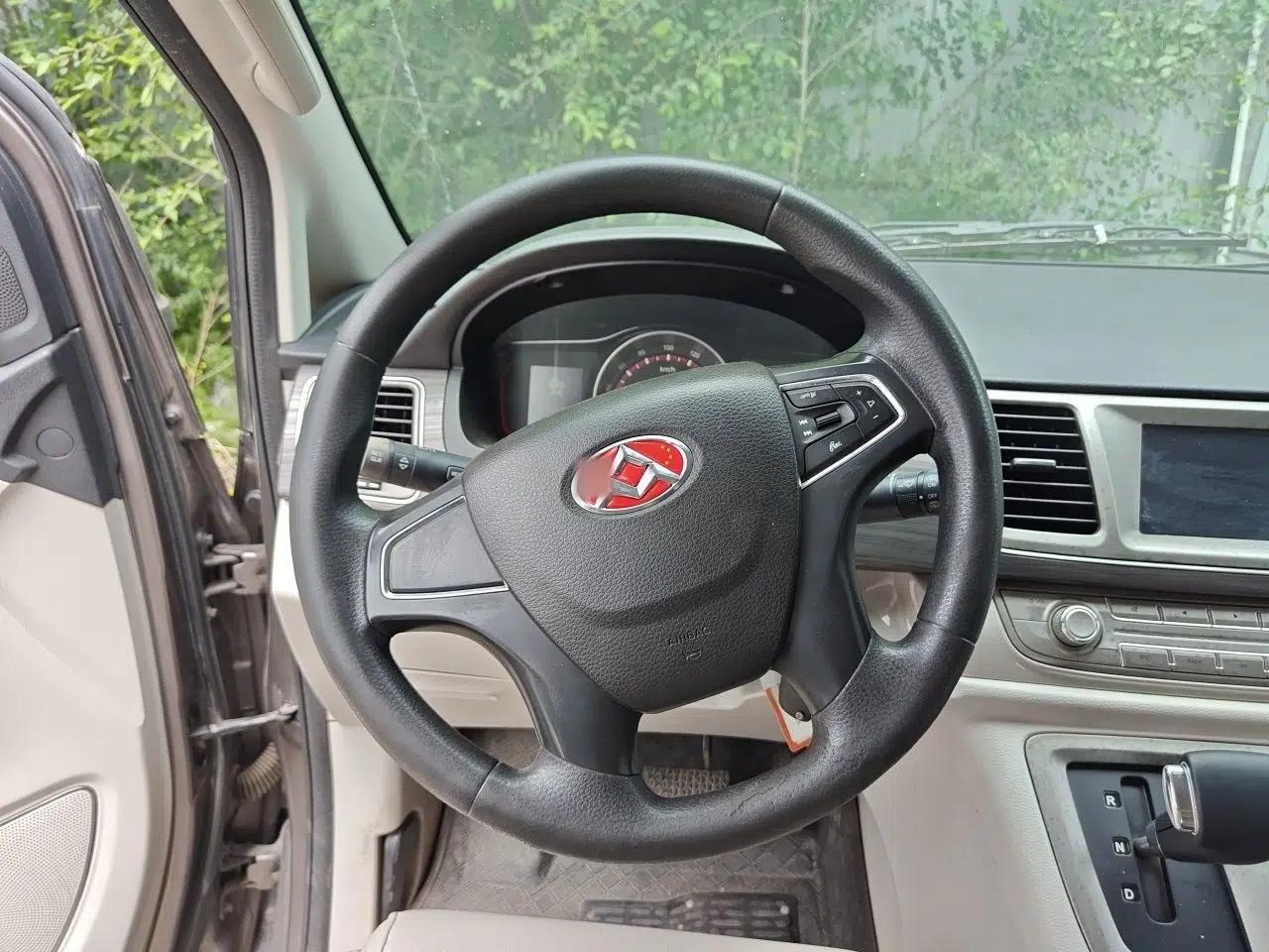 Used SAIC MAXUS EG10 2019 Pure Electric Elite Edition — миниатюра 10