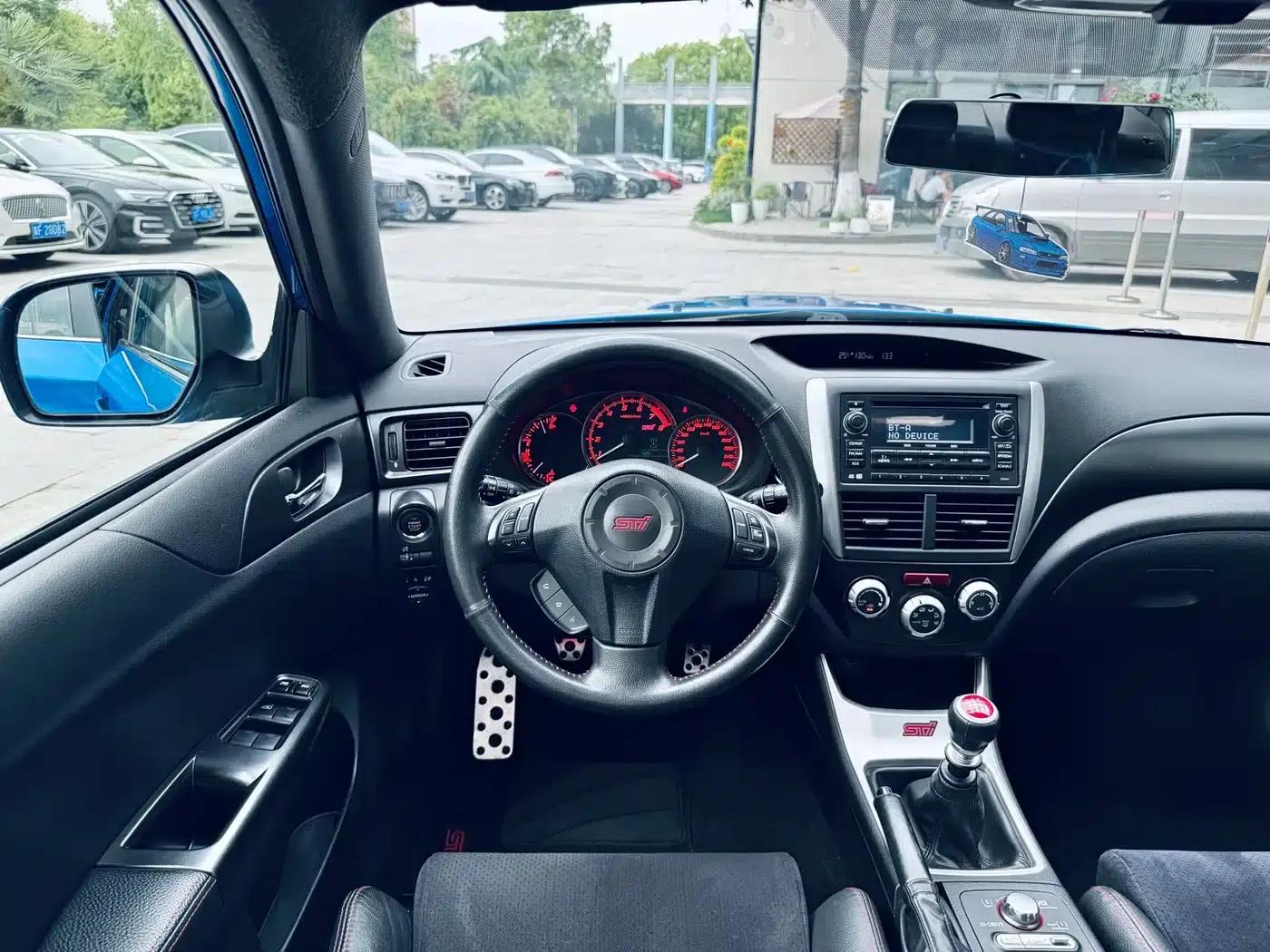 Impreza 2011 2.5T WRX STi Sedan — миниатюра 18
