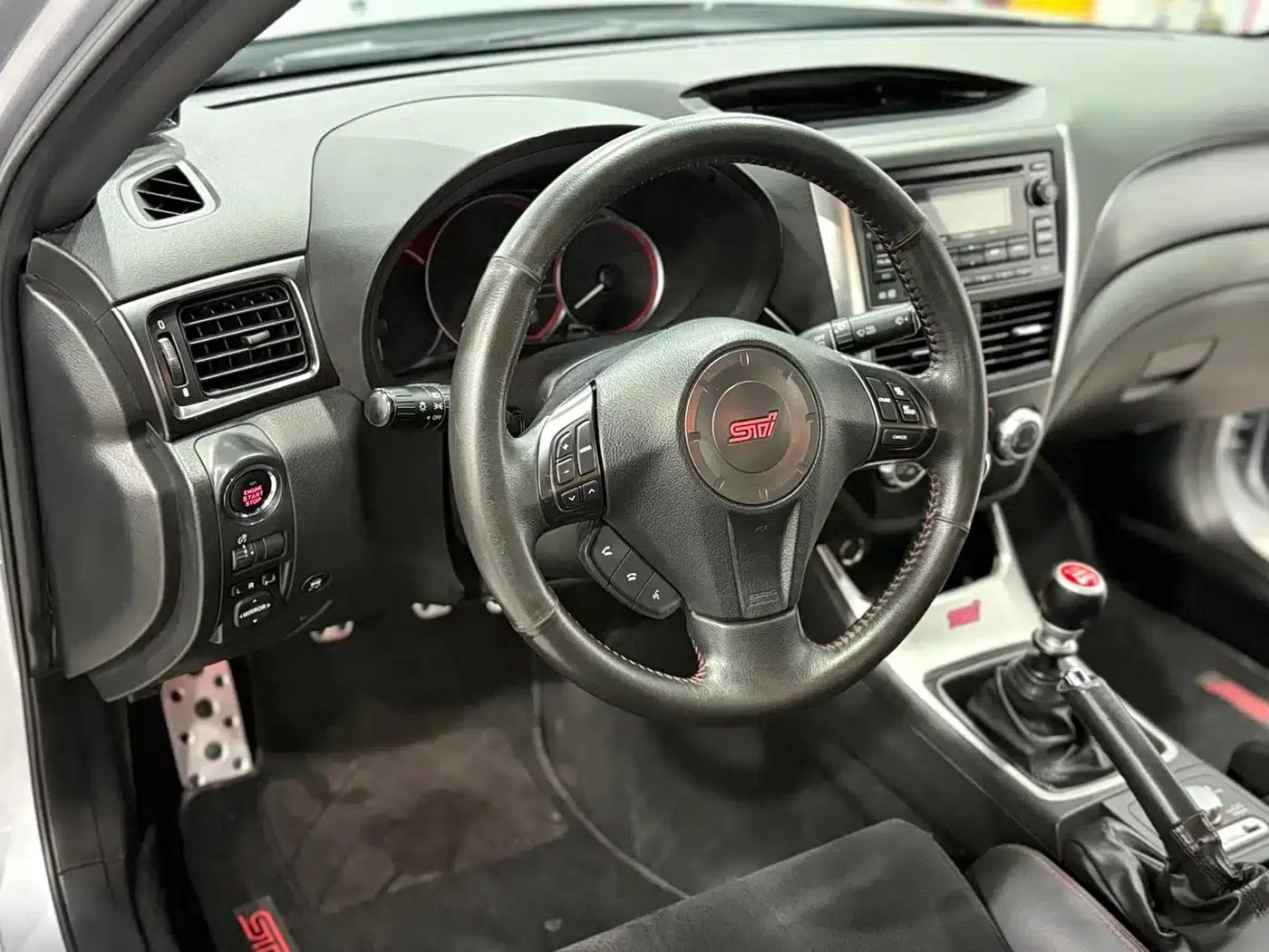 Impreza 2011 2.5T WRX STi Sedan — миниатюра 6