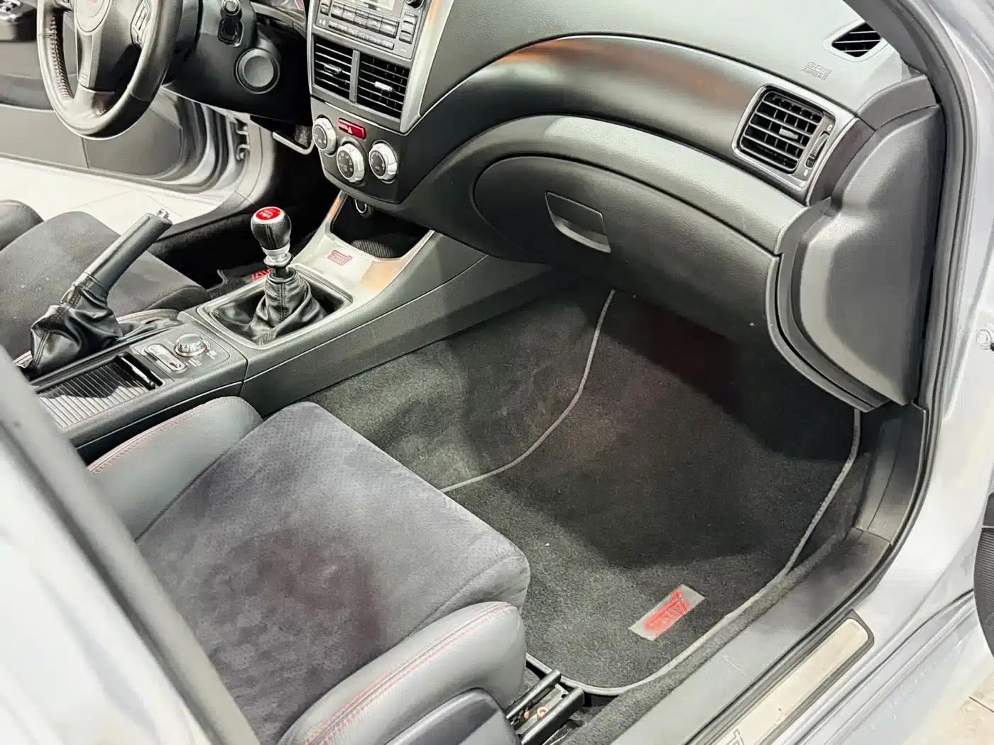 Impreza 2011 2.5T WRX STi Sedan — миниатюра 9