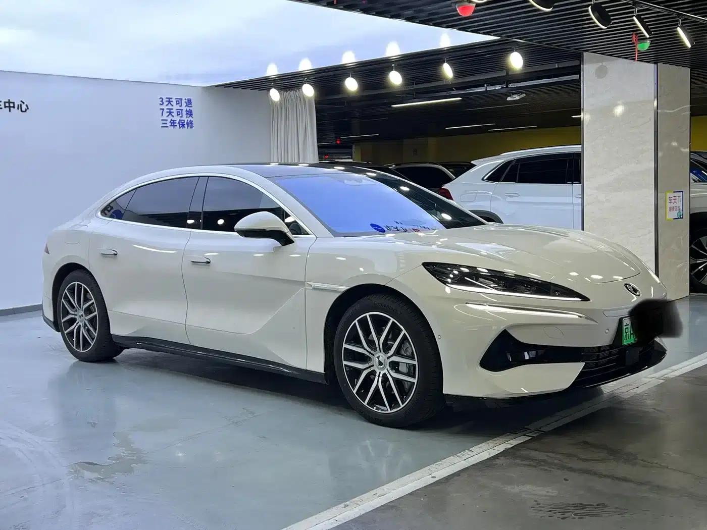 Denza Z9 2024 Model 1100km AWD Max Edition — миниатюра 2
