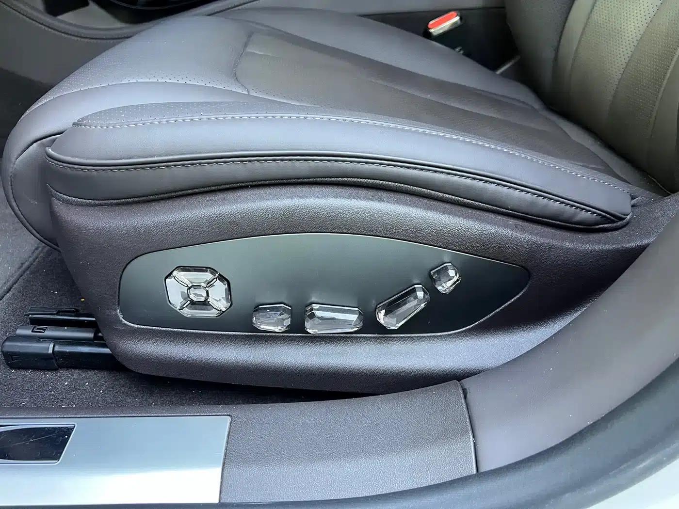Denza Z9 2024 Model 1100km AWD Max Edition — миниатюра 19