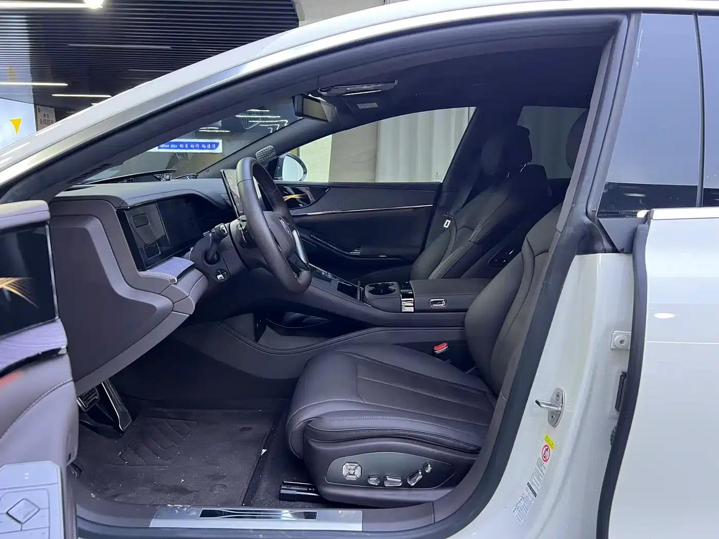 Denza Z9 2024 Model 1100km AWD Max Edition — миниатюра 7