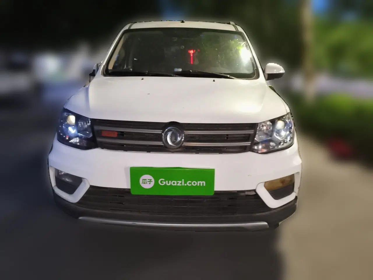 Used Dongfeng Fengon 370 2016 1.5L Manual Luxury 7-Seater — миниатюра 2